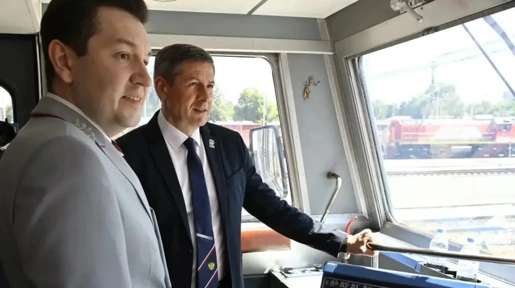 🚆 Егор Ковальчук отметил вклад брянских железнодорожников в развитие региона