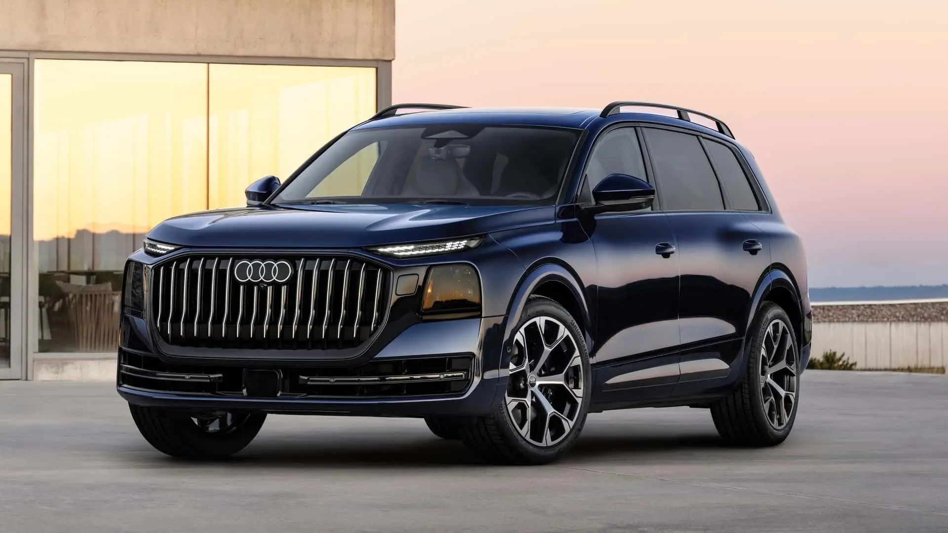‼️#НОВОСТИ

Audi представила новый Q9 — самый большой кроссовер в истории бренда

Новинка выросла до
