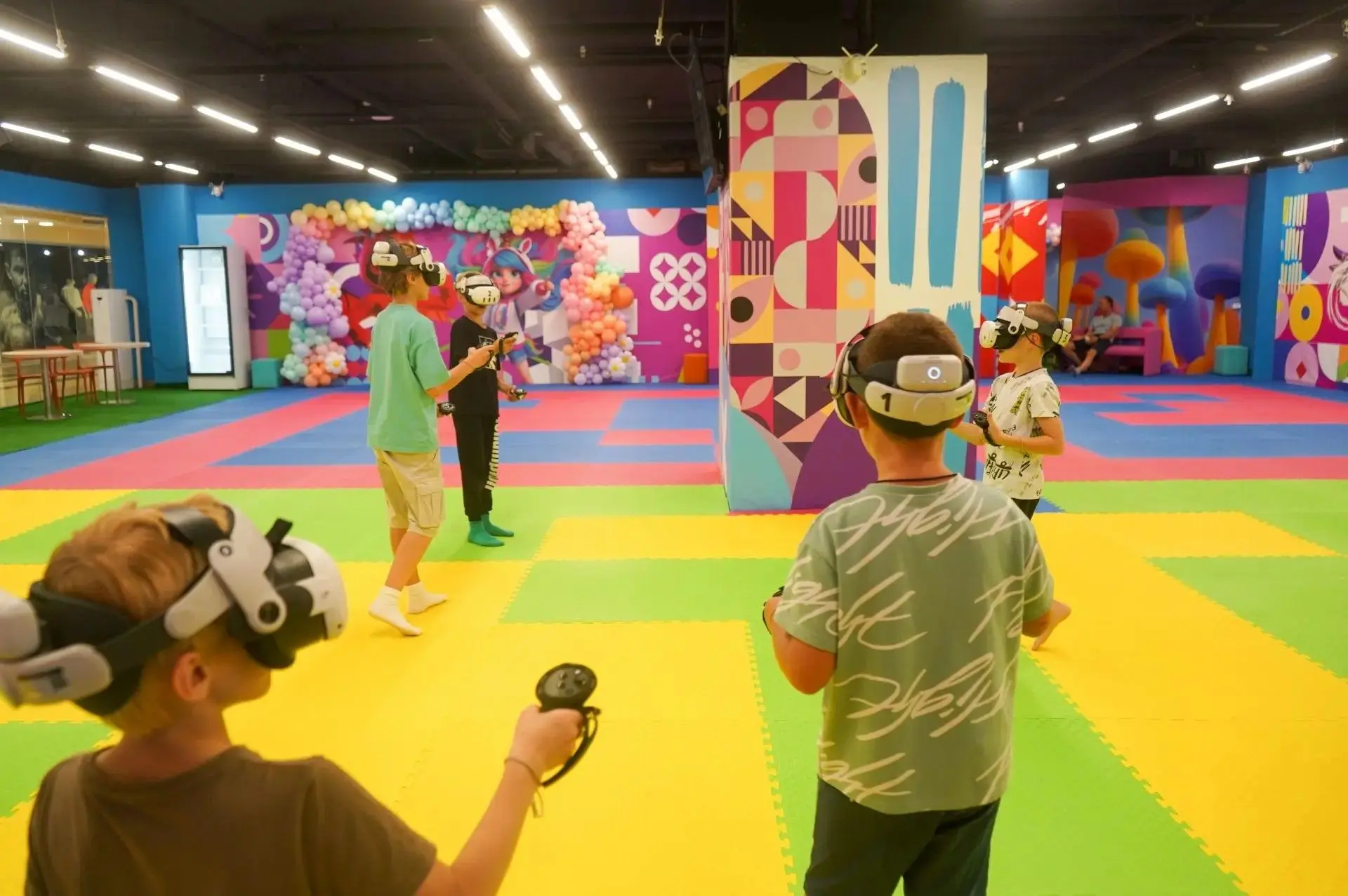 Не обязательно ждать день рождения, чтобы попасть в VR.