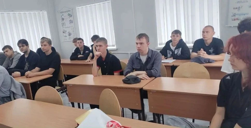 «ПРАКТИКА НАЧИНАЕТСЯ ЗДЕСЬ: СТУДЕНТЫ ДВССК ОСВАИВАЮТ ПРОФЕССИЮ ВМЕСТЕ С ТП “ЭРА”!» 🎉