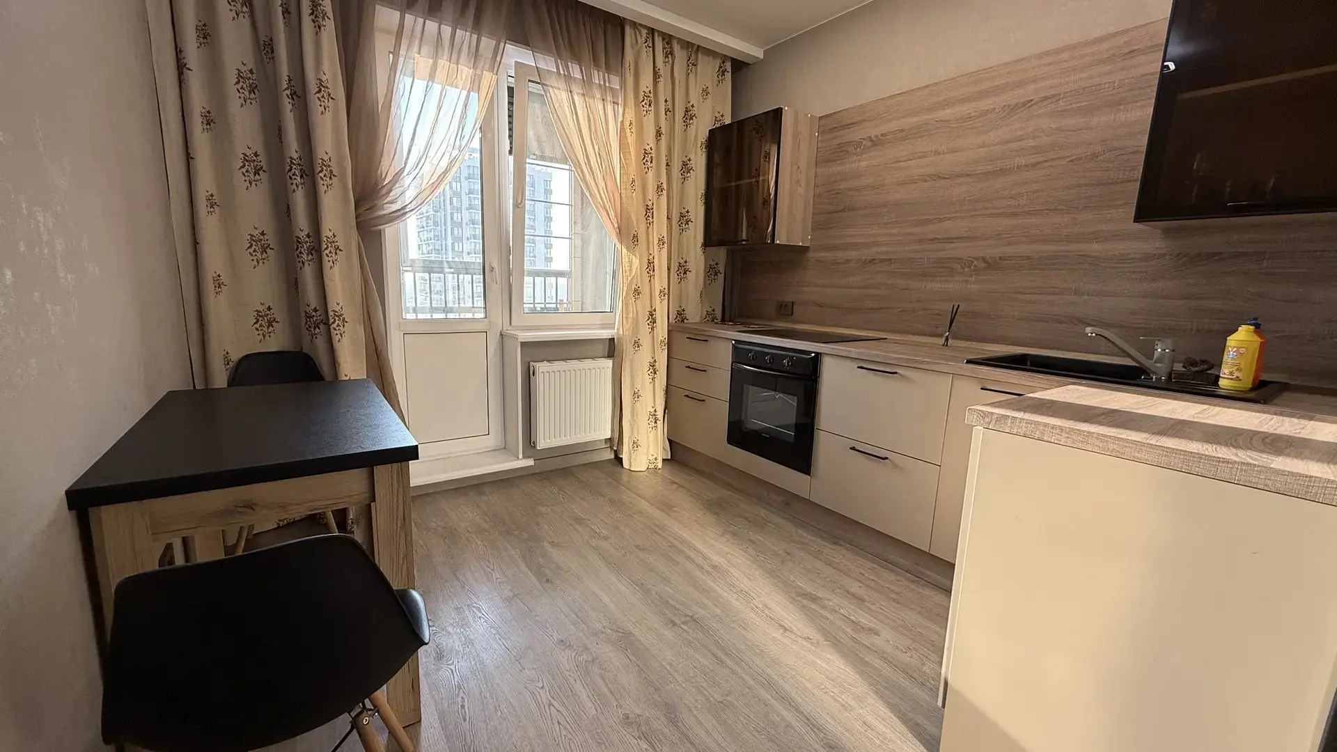Г Казань Сдаём 1-комнатную квартиру по улице АДЕЛЬ КУТУЯ, 110 ЖК ПАРУСА. НОВЫЙ высотный дом улучшенн