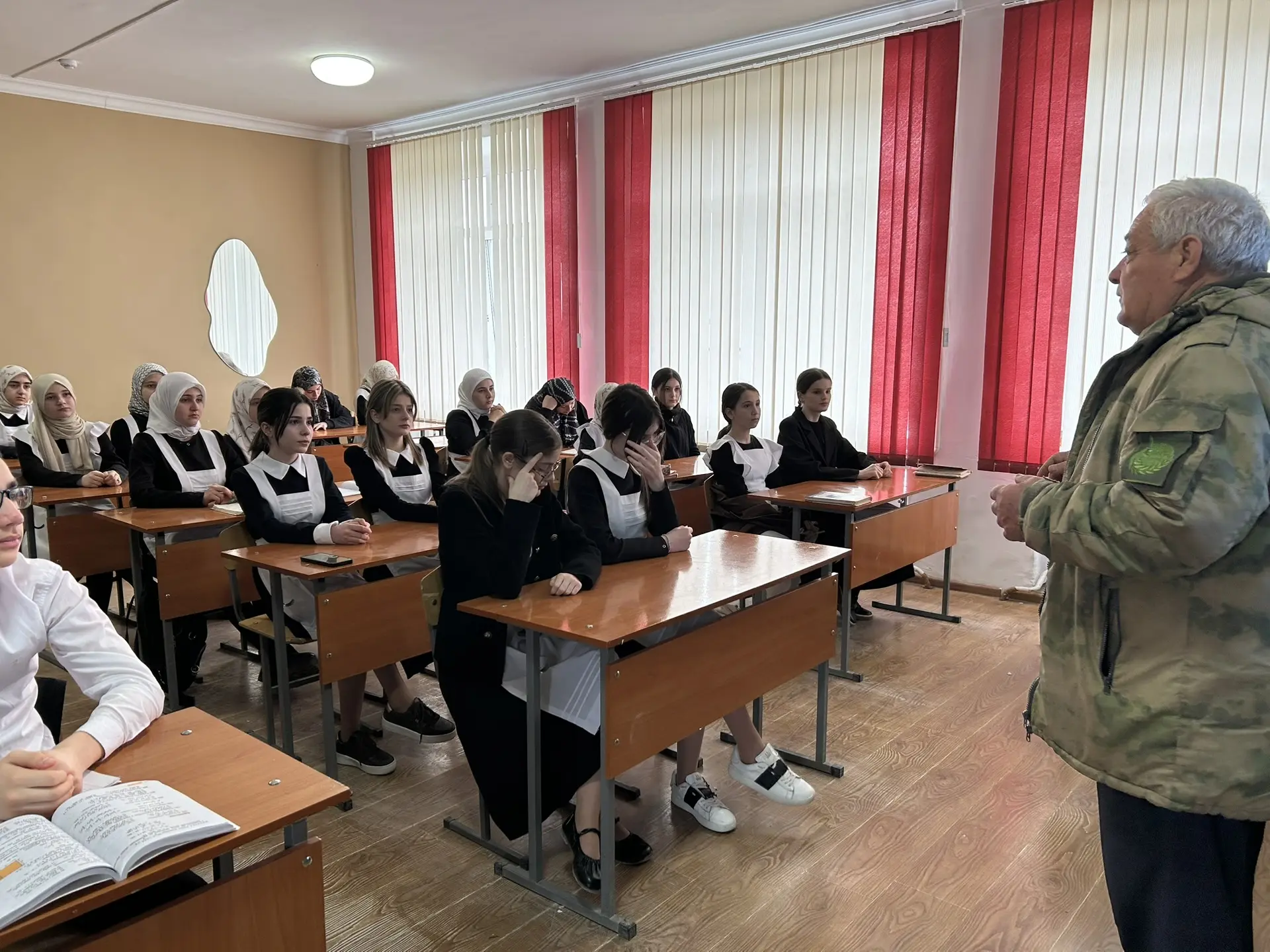 18 марта – особенная дата в нашей истории, день, когда Крым воссоединился с Россией. 🇷🇺 В этот знаме