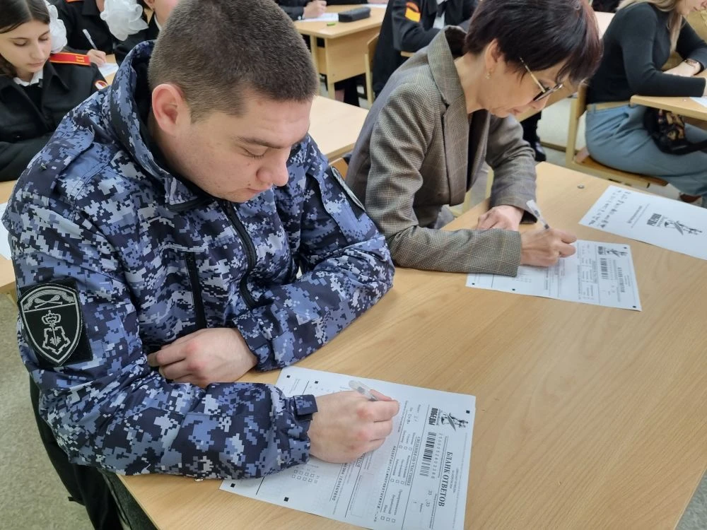 МБОУ СОШ 14 имени Героя Советского Союза А. А. Перфильева уже на протяжении нескольких лет является 