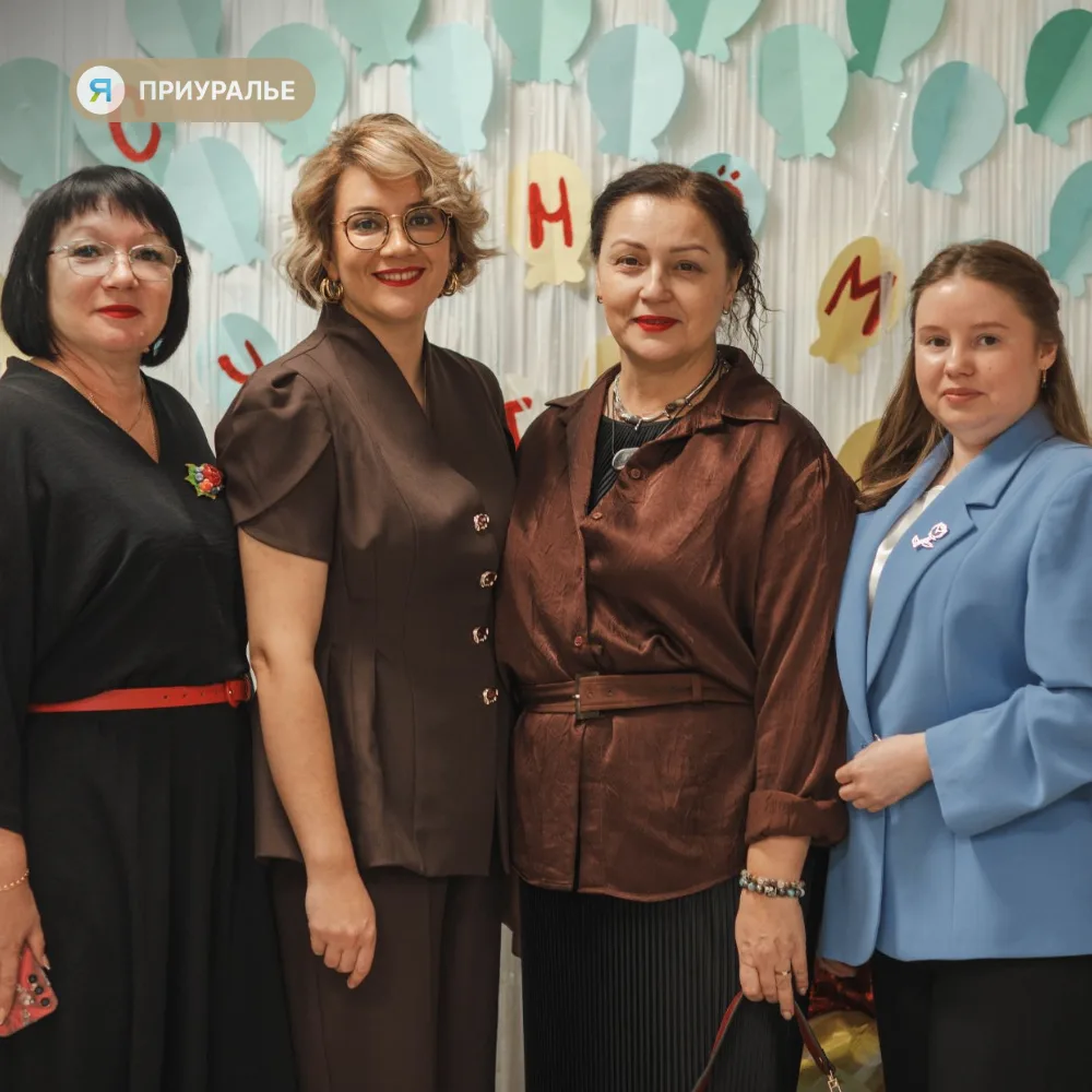 💐Работники образования получат по 15 тысяч рублей ко Дню учителя