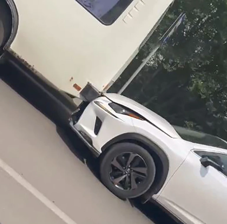 В Сызрани пассажирский автобус попал в ДТП с «Лексусом»