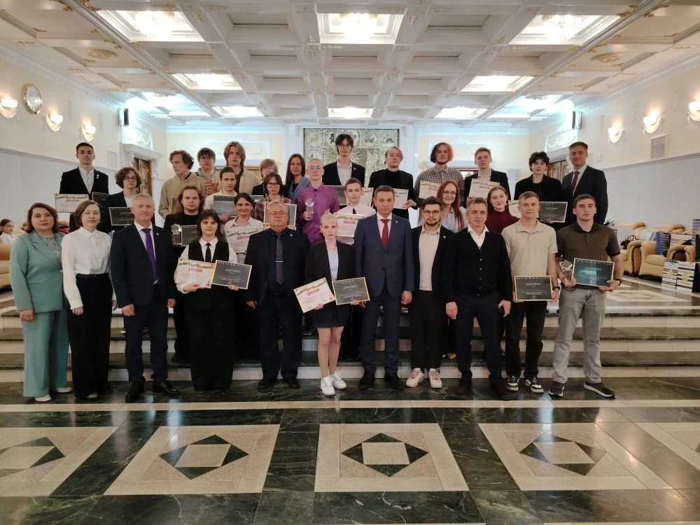 🏆 3 июня в г. Хабаровске состоялось торжественное награждение ребят из школы № 2 с. Ху...