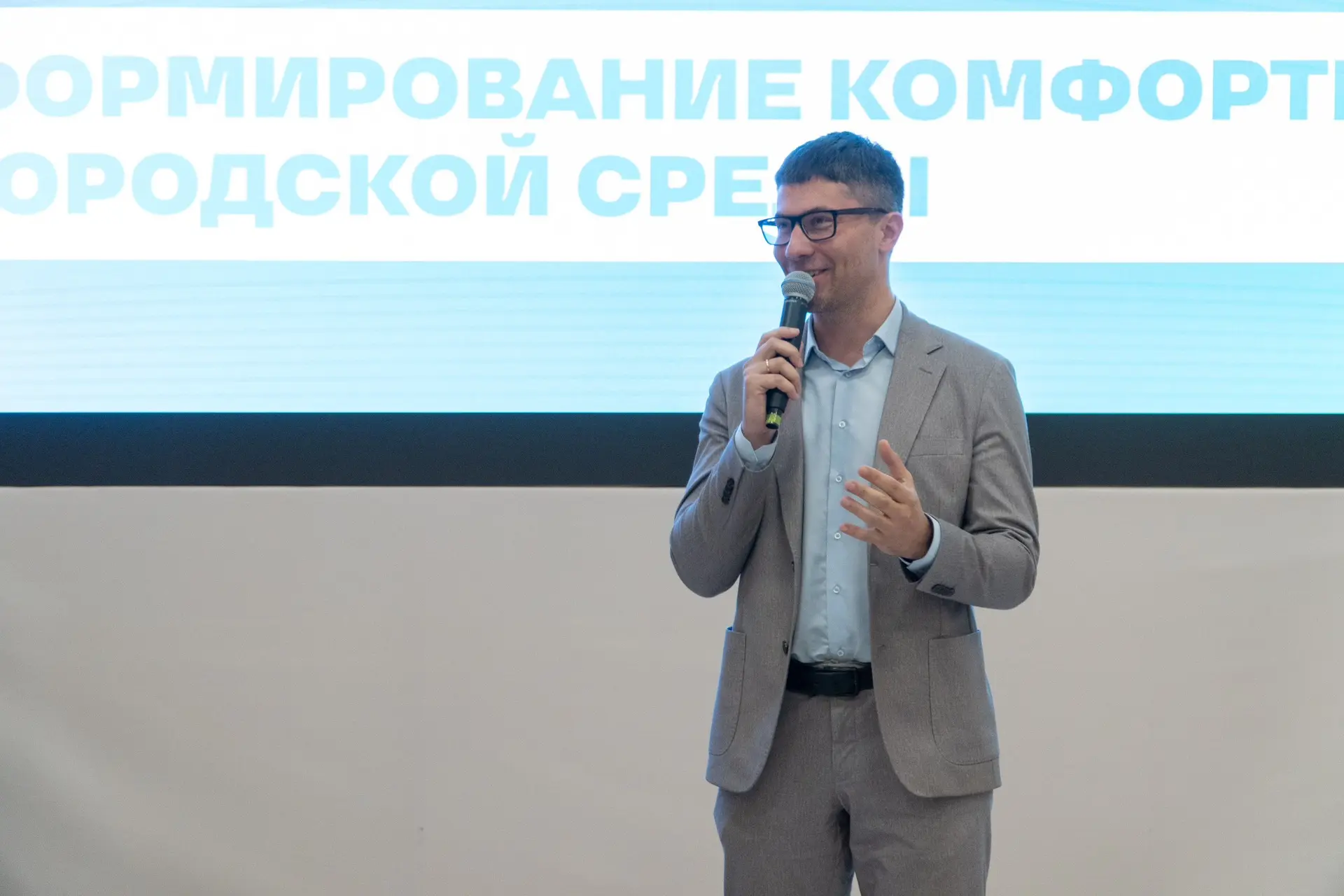 Сегодня в День воссоединения Донецкой и Луганской Народных Республик, Запорожской и Хер...