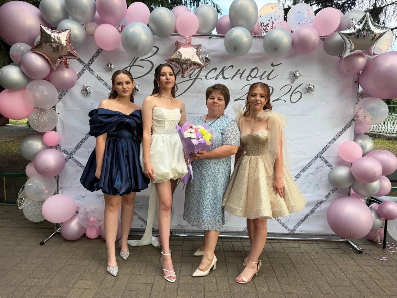 🌟27 июня в МБОУ СШ п.Петровский гремел выпускной. 🌟