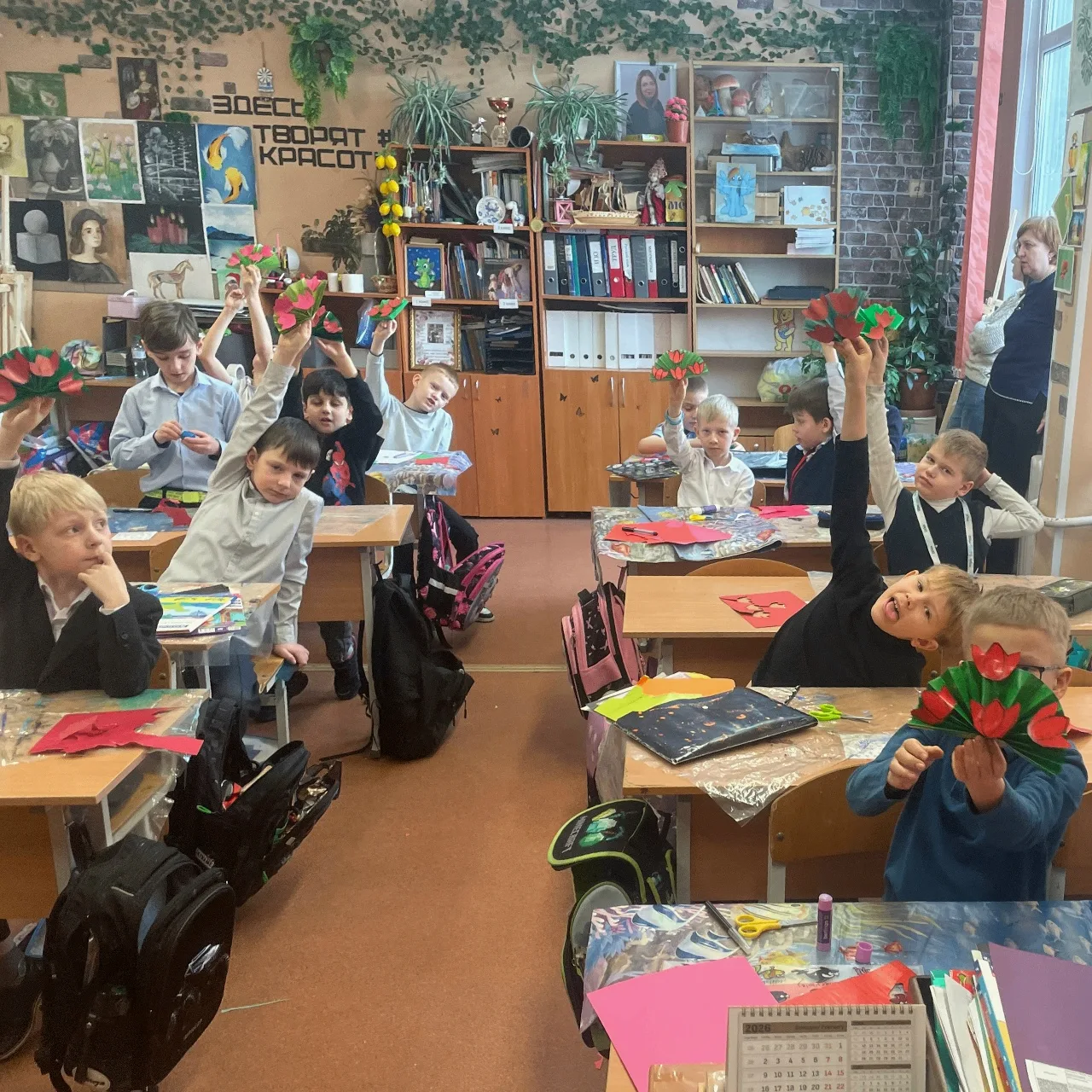В преддверии праздника: Международный женский день – 8 марта В течение двух недель ученики 1‑ых и 2-