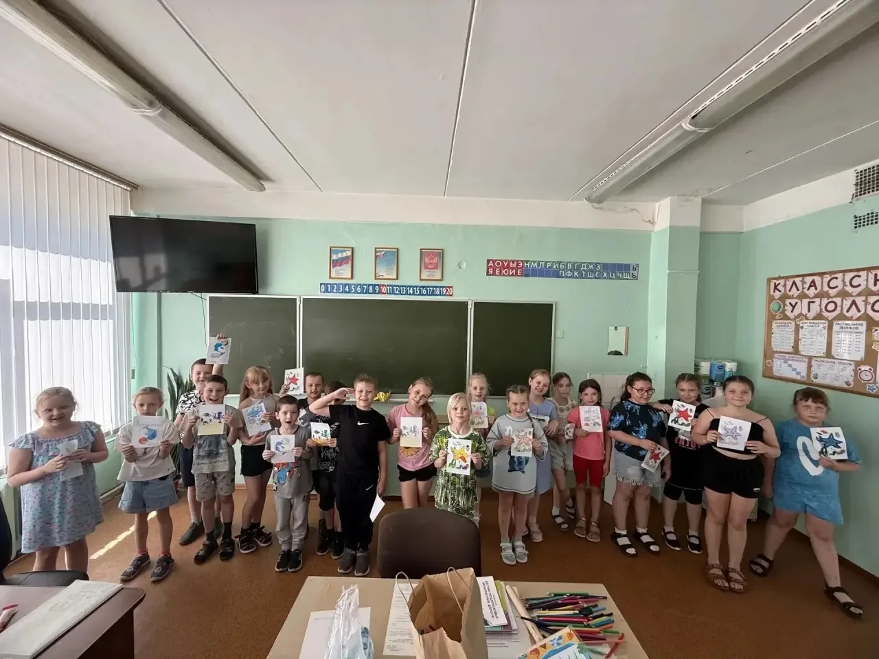 В пришкольном лагере «Солнышко» «МОУ СОШ № 3» прошел всемирный день океана! Дети провели день ярко, 