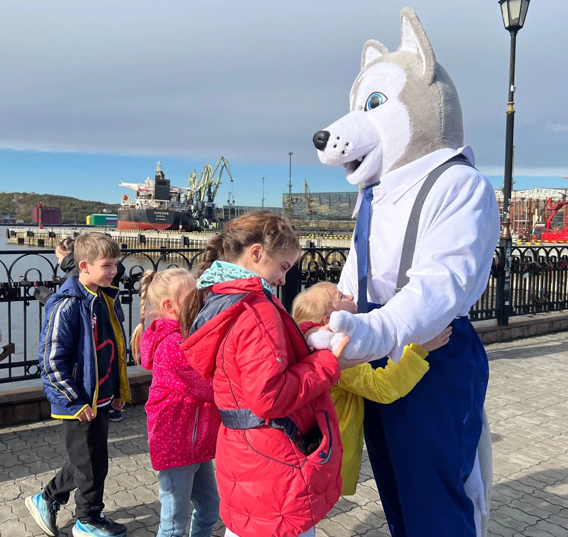 🛳️ ЛЕДОКОЛ «ЛЕНИН» И ПУШИСТЫЙ СЮРПРИЗ!