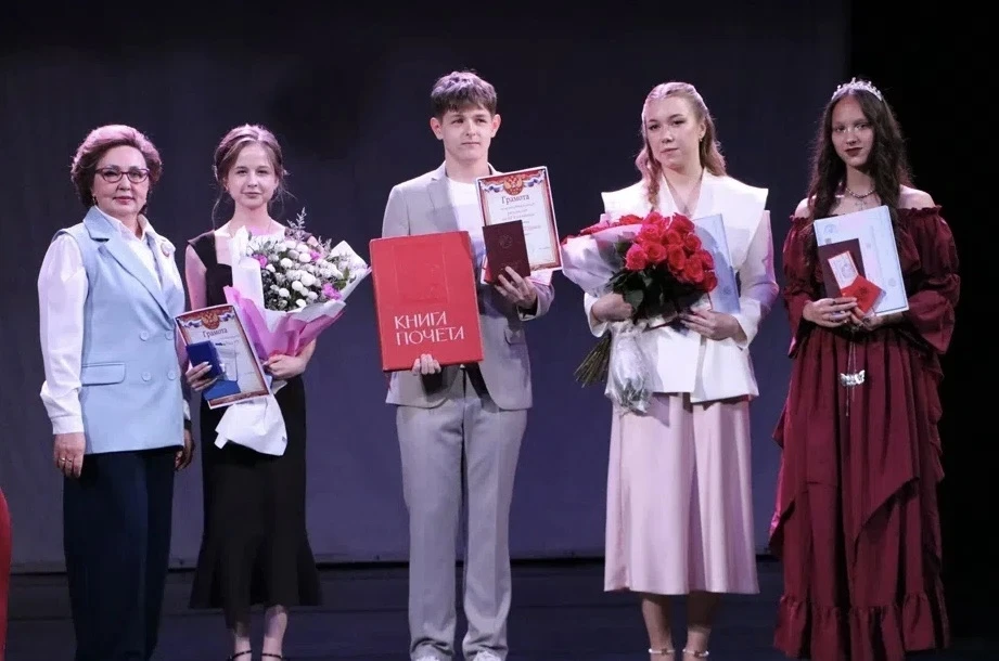 ✨В добрый путь, дорогие выпускники! Праздник, который останется в сердцах!

⭐️Сегодня в Верховажском