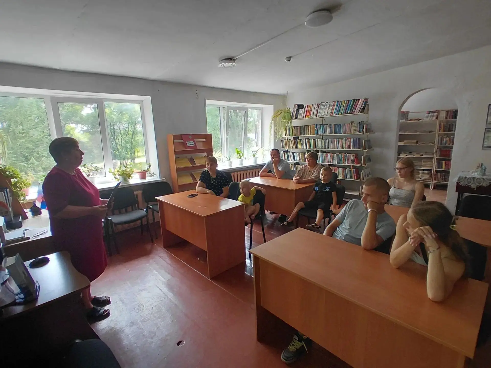 В рамках краевого проекта «Как пройти в библиотеку» в библиотеке села Богуславка состоя...
