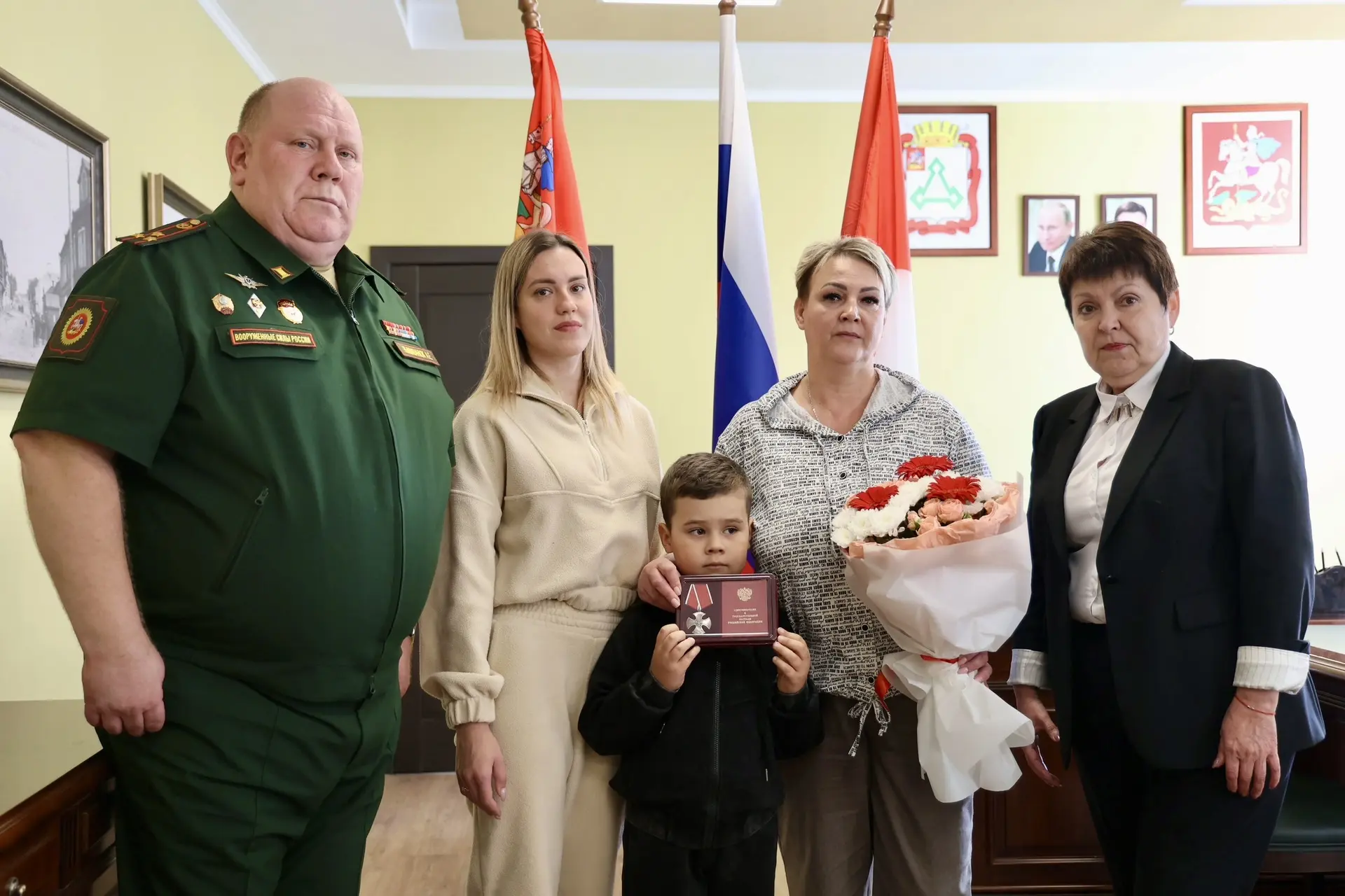 Вместе с военным комиссаром Волоколамского, Лотошинского и Шаховского округов Александр...