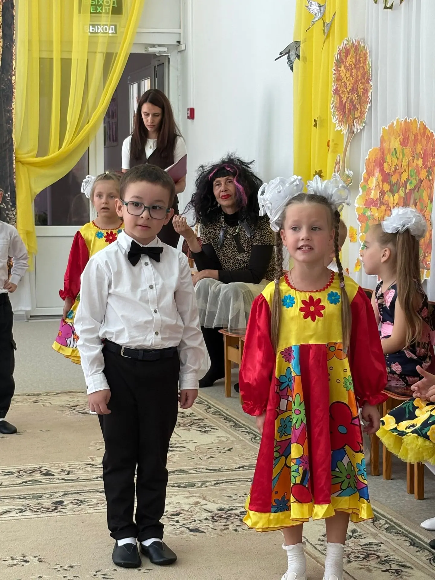 💐 В детсаду № 54 прошёл праздник ко Дню дошкольного работника