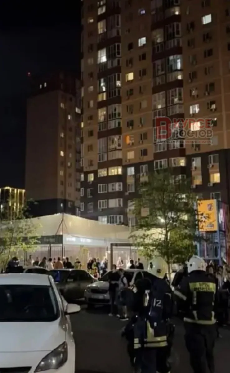 Жильцов одного из домов ЖК «Вересаево» в Ростове эвакуировали из-за пожара.