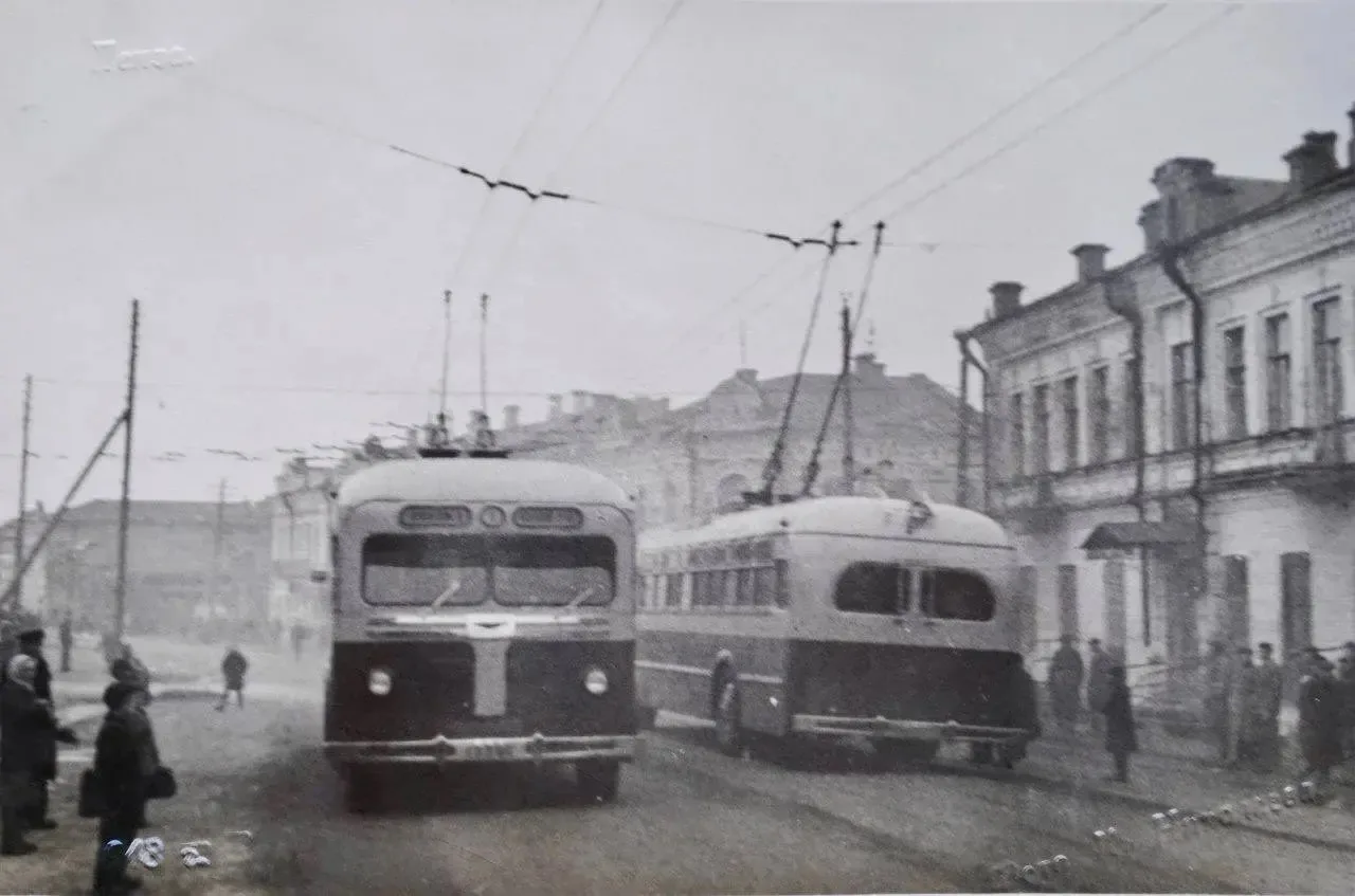 Улица Московская на пересечении с улицей Суворова
1948 г

Загадочная Пенза - подписаться