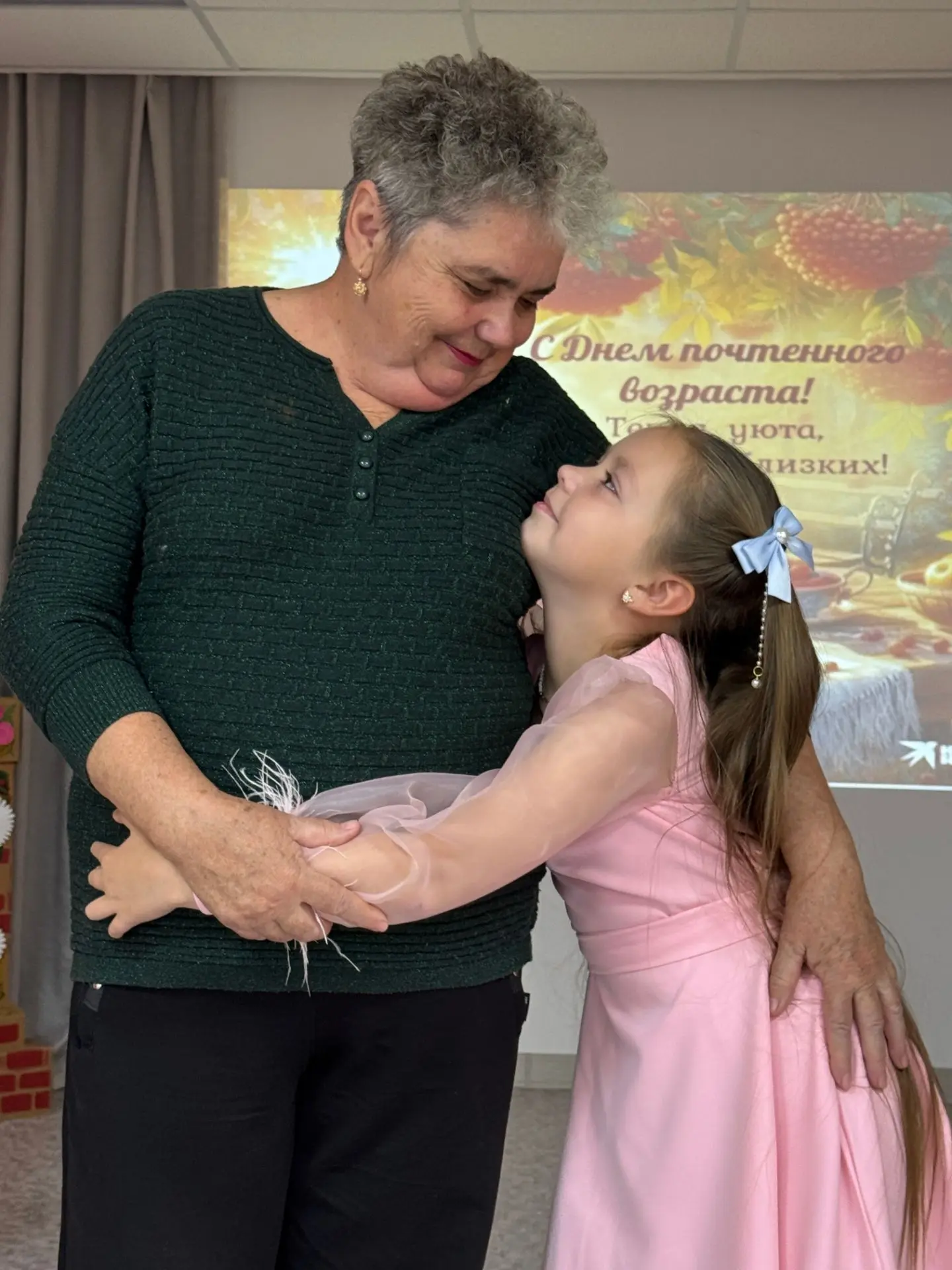🍁 В Камышах осень закружилась в танце — и подарила праздник старшим
