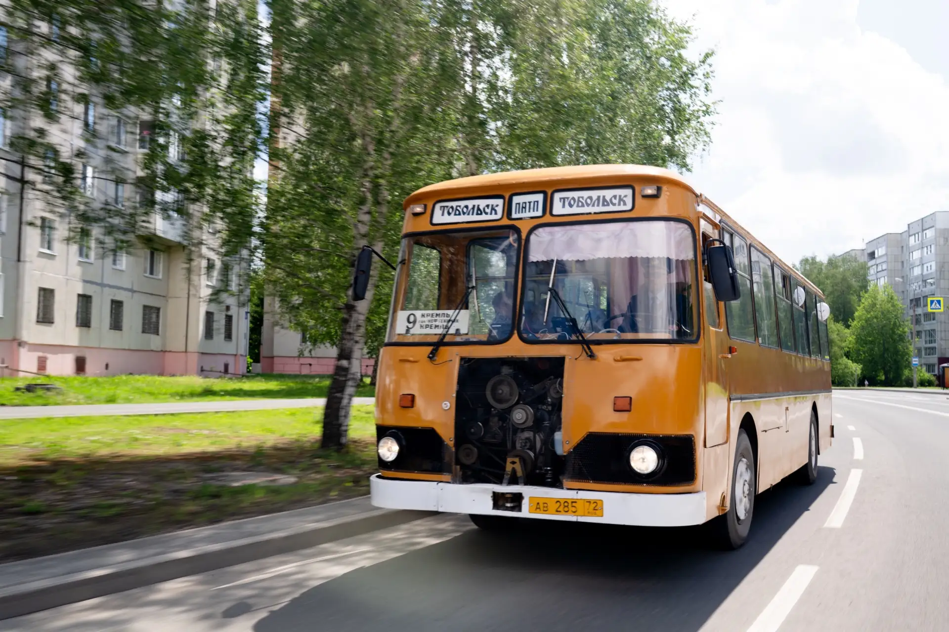 🚌 В Тобольске на линию вышел легендарный ЛиАЗ-677

В первый рейс автобус провожали торжественно: на