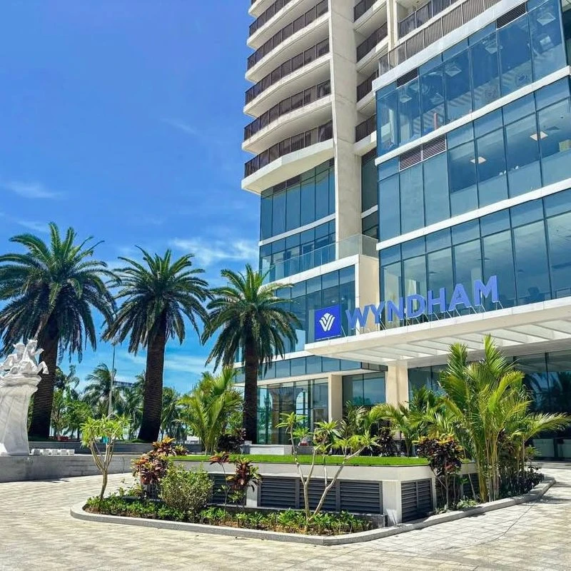 🙂Дананг: море и городской комфорт

Wyndham Soleil Danang Hotel 5* — городской отель в шаге от пляжа