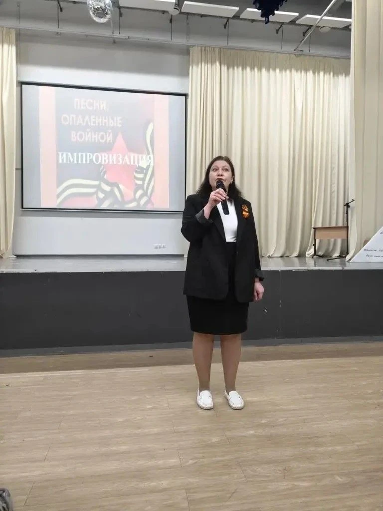 Накануне великого Дня Победы в нашей школе прошла торжественная линейка для учеников начальной школы