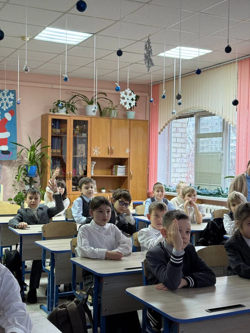 🎄Мозаика зимних чудес: новогодние традиции народов России!  ❤️Наша ученица‑активистка 5 «Б» класса, 