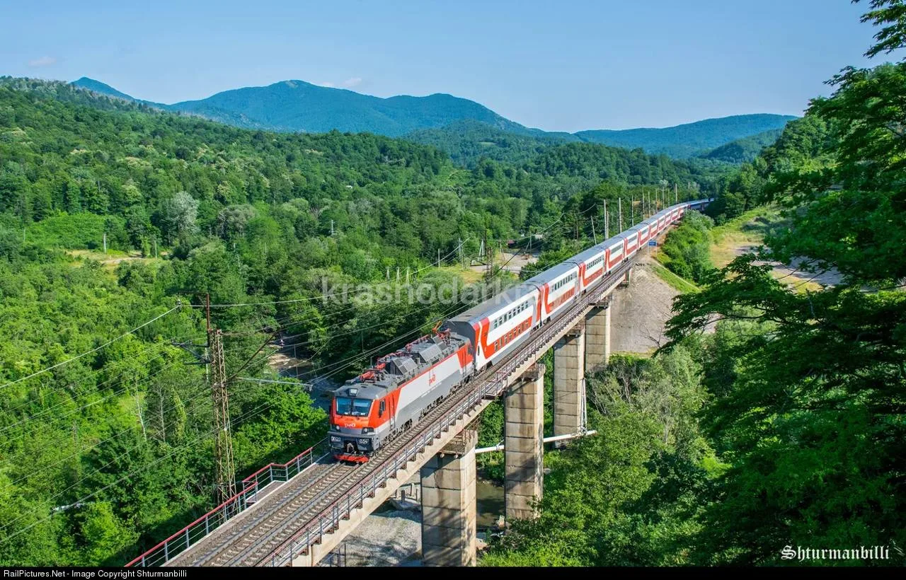 🚂 Поезда задерживаются в Краснодарском крае  Сегодня, 16 мая, в связи с приостановкой движения по Кр