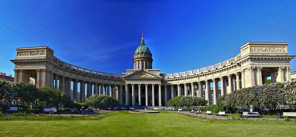 🏛 Казанский собор: от храма до музея и обратно 🏛