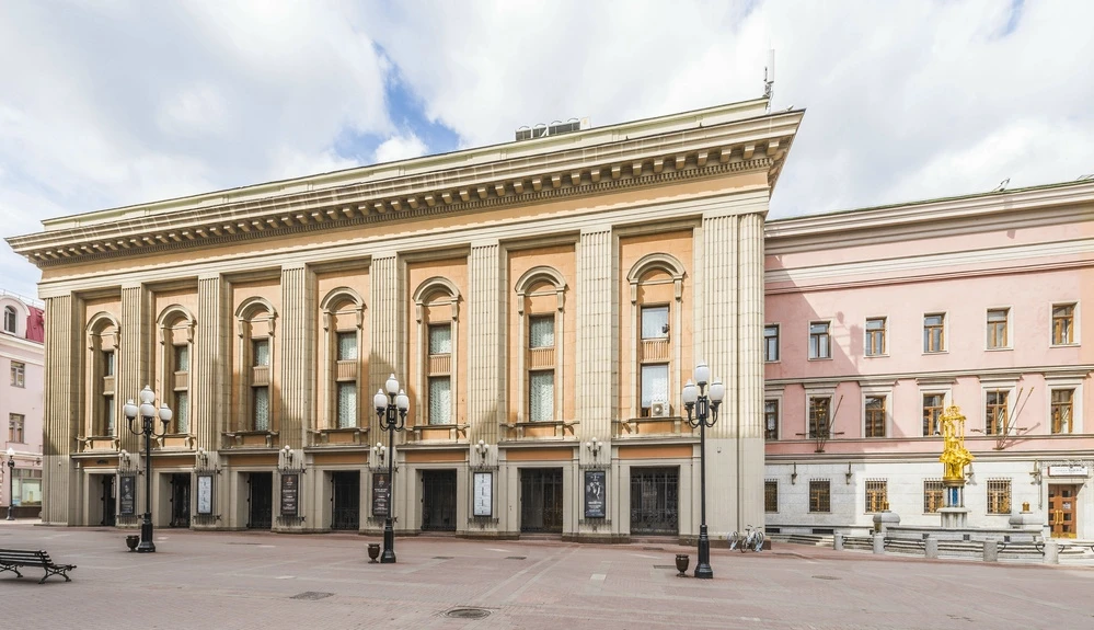 Экскурсия по Арбату показывает дома, где жили Пушкин, Толстой и Чехов

Пушкин любил гулять по Старом