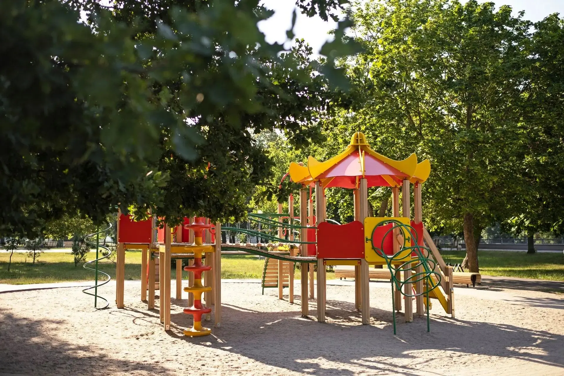 В Ракитном открыли универсальную комплексно-игровую площадку
 
На современной площадке в 3-м Московс