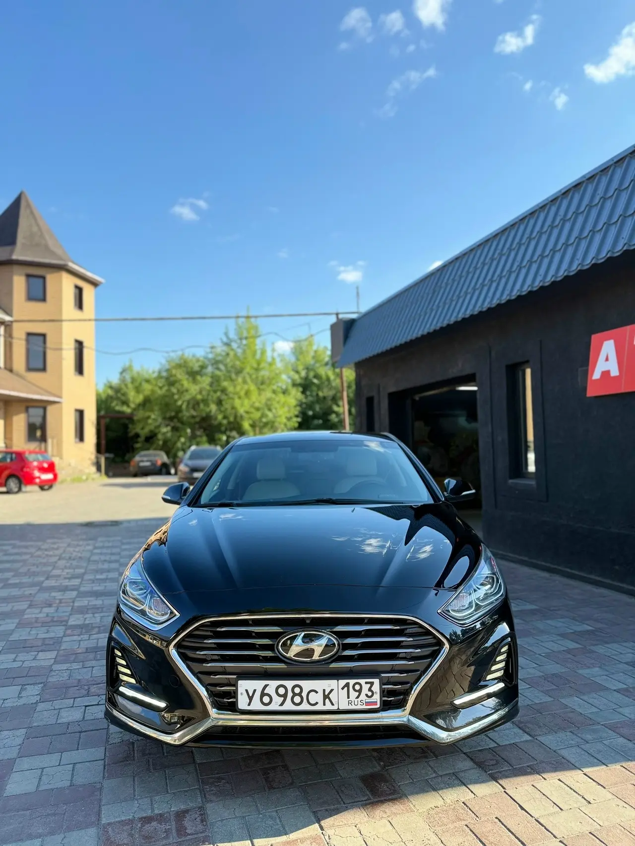Продам Hyundai Sonata 2017 года. Мотор 2.4 Автомат. В заводском окрасе, хорошая комплек...