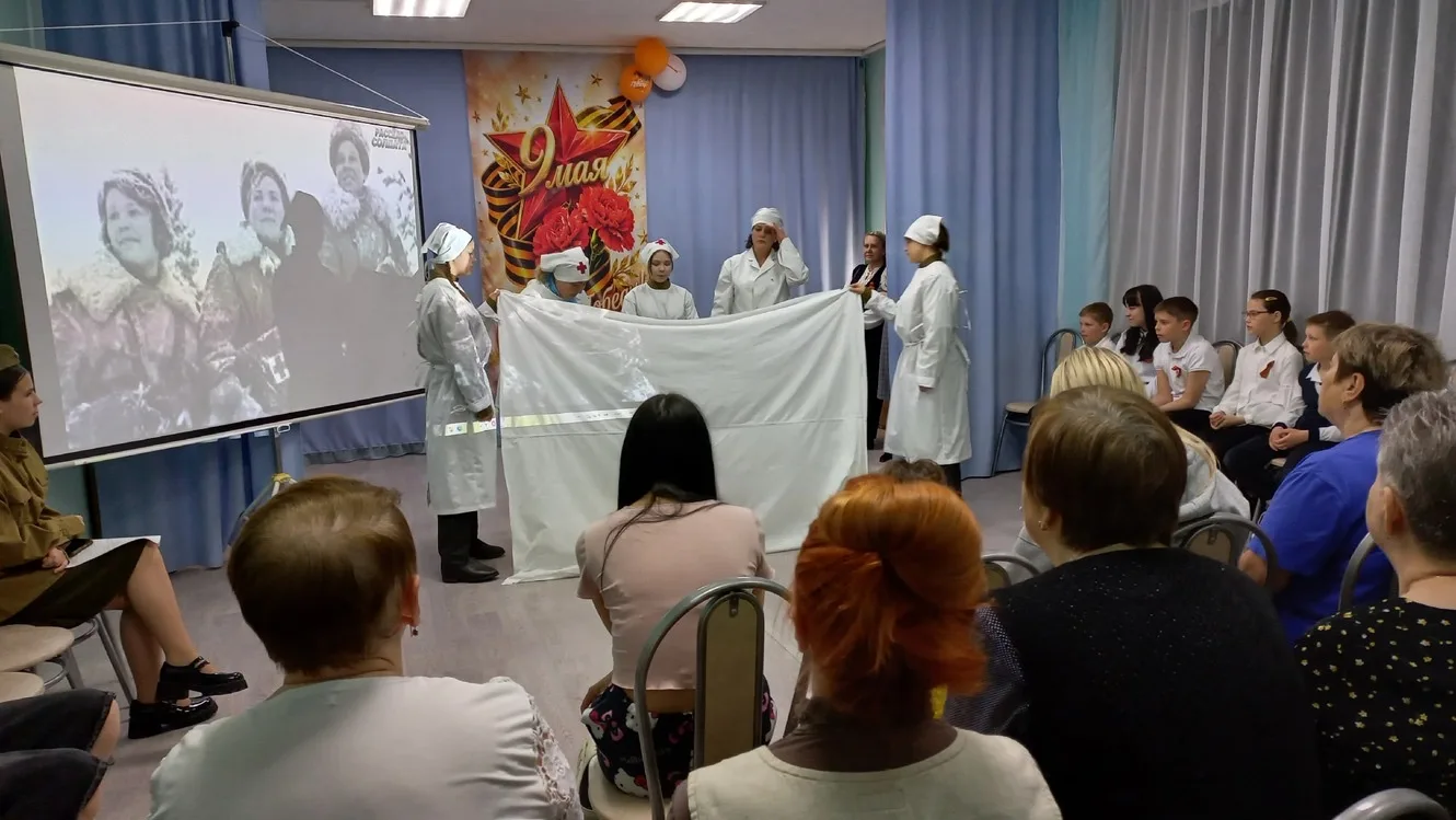 В канун Дня Победы воспитанники и сотрудники Тотемского центра помощи детям представили литературно-