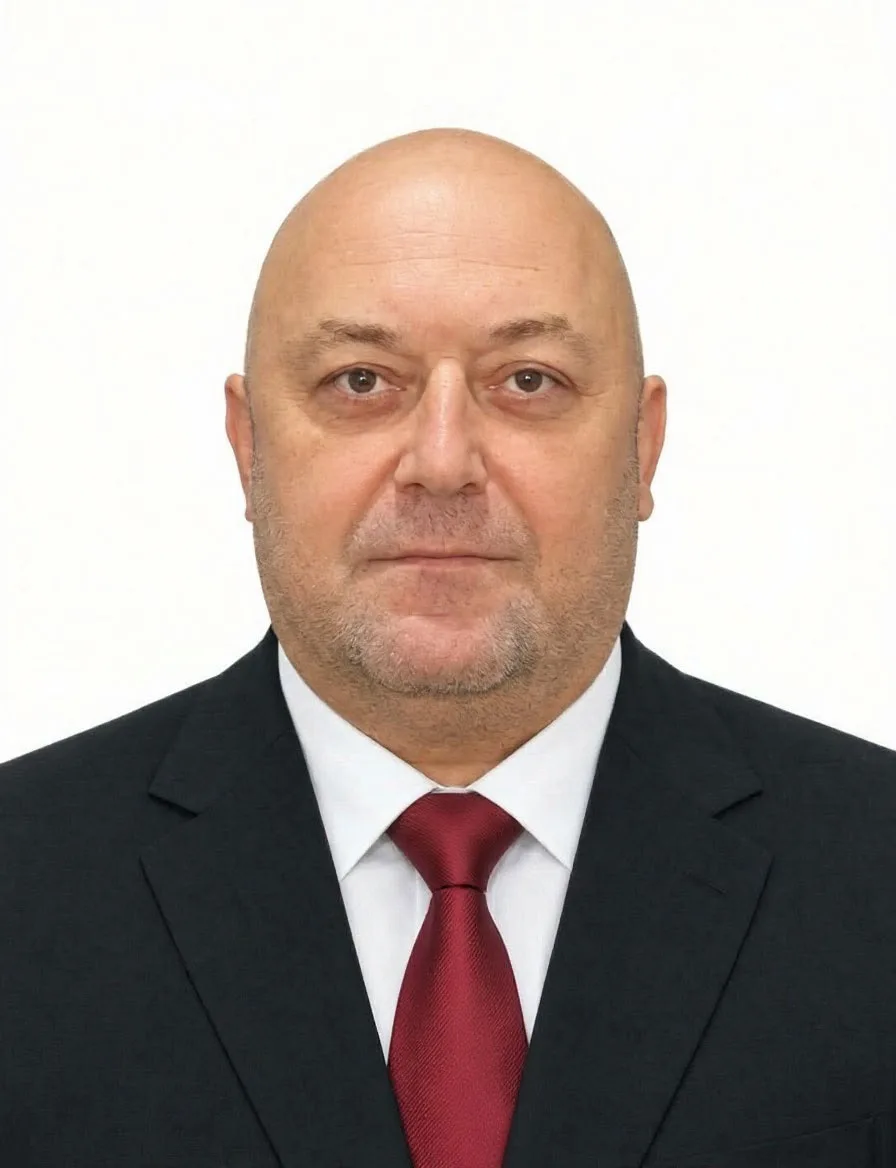 На должность главного редактора районной газеты «К изобилию» и руководителя пресс - слу...