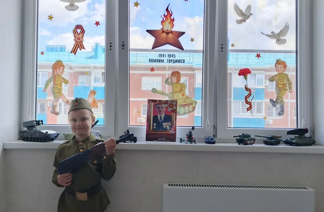 "Окна Победы"-это традиционная акция, которая проходит в преддверии празднования дня Победы. По всей