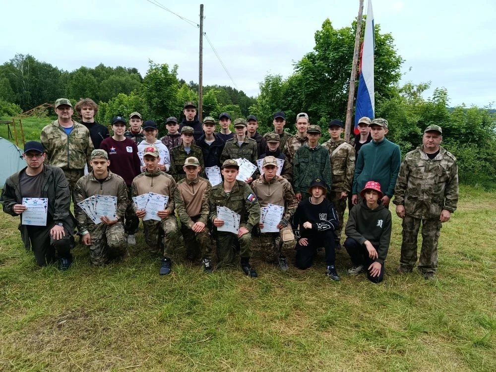 С 1 по 5 июня в д.Ключи прошли пятидневные учебные сборы для юношей 10-ых классов. Это обязательная 
