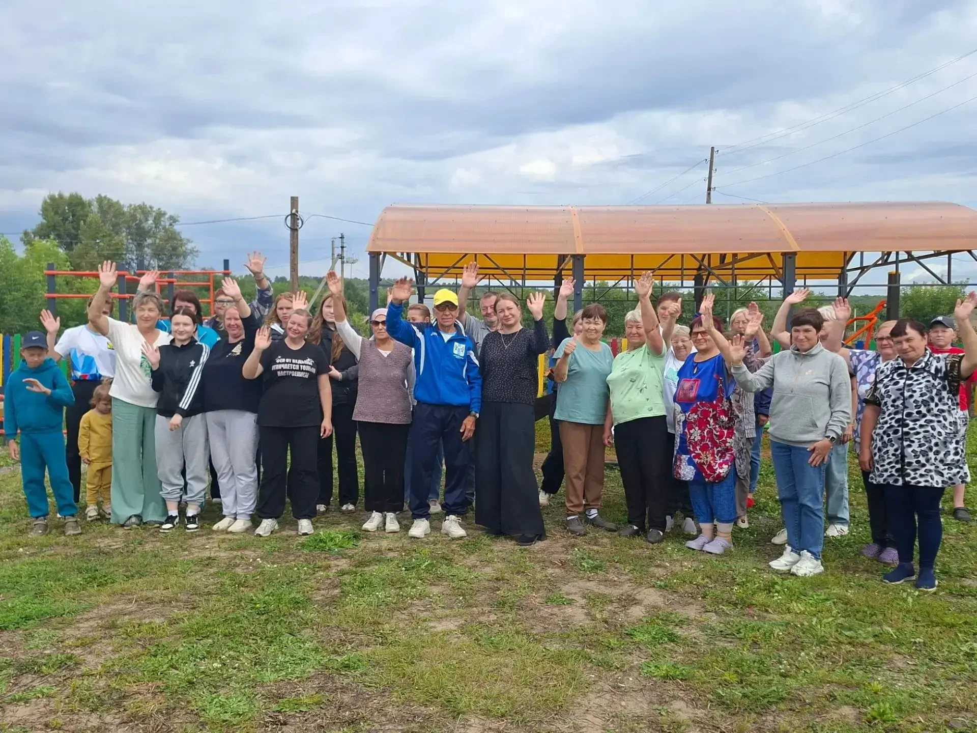 Сегодня на спортивной площадке в центре села Гусельниково Искитимского района Новосибир...