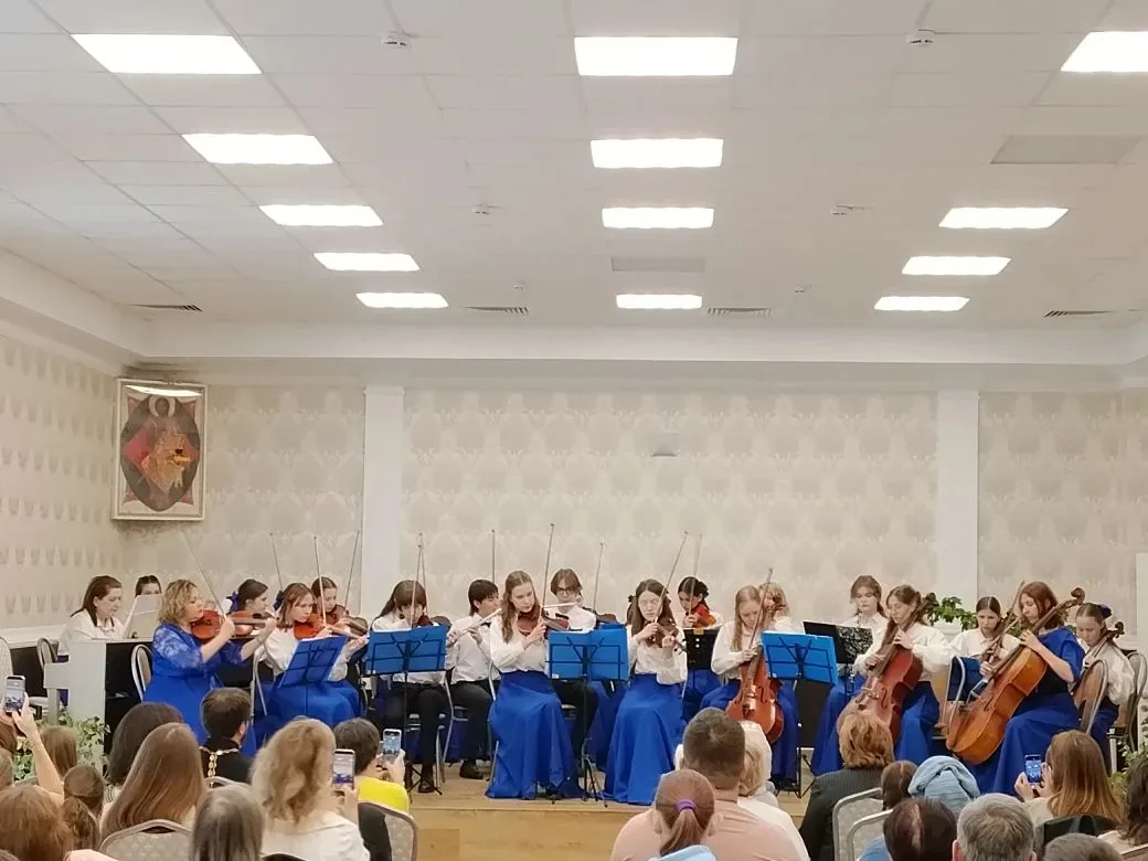 В это воскресенье, в праздник Святой Троицы, в стенах воскресной школы Варваринской Цер...
