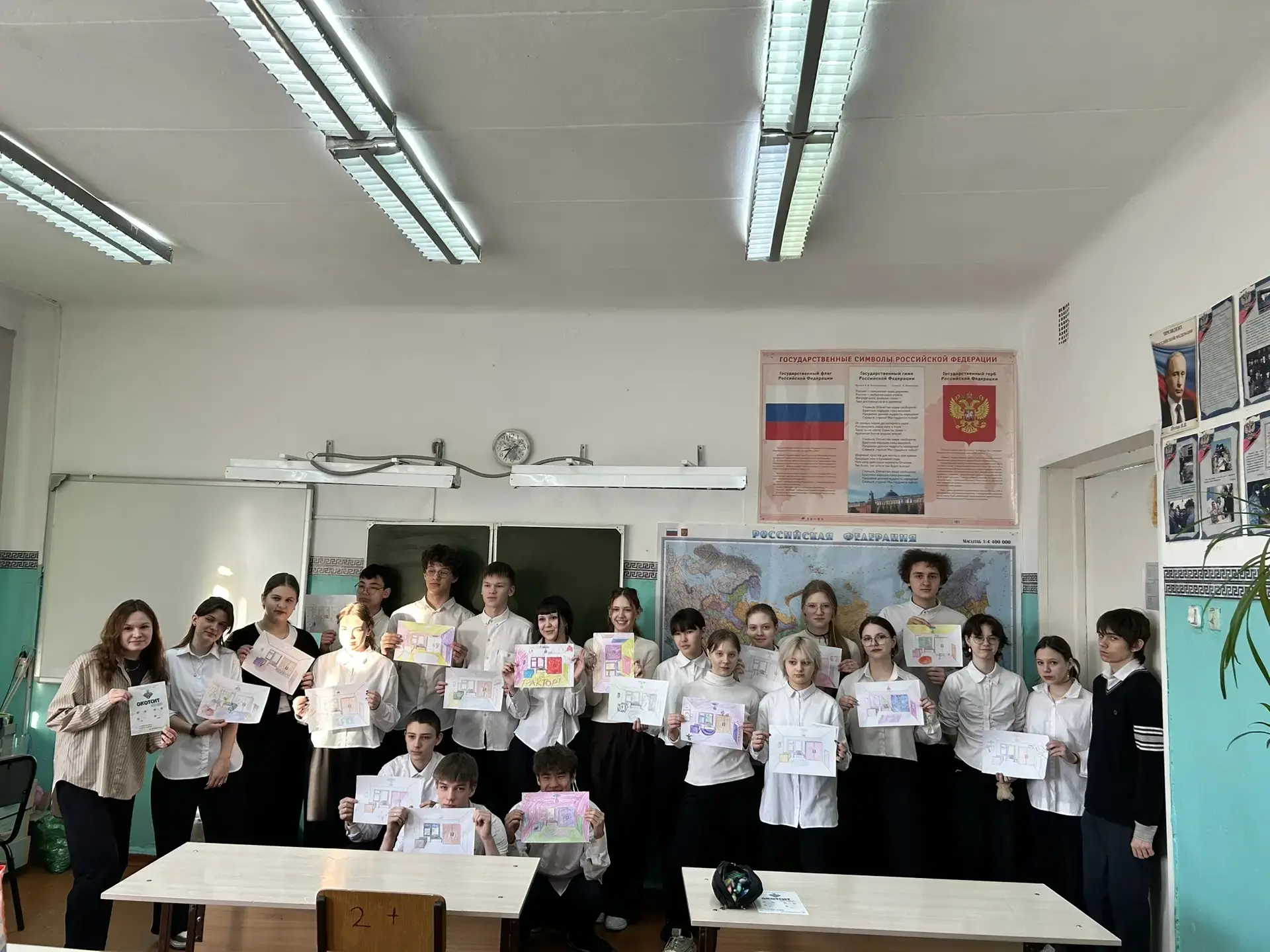 🎨 16 марта 2026 года специалисты приёмной комиссии провели профориентационный мастер-к...