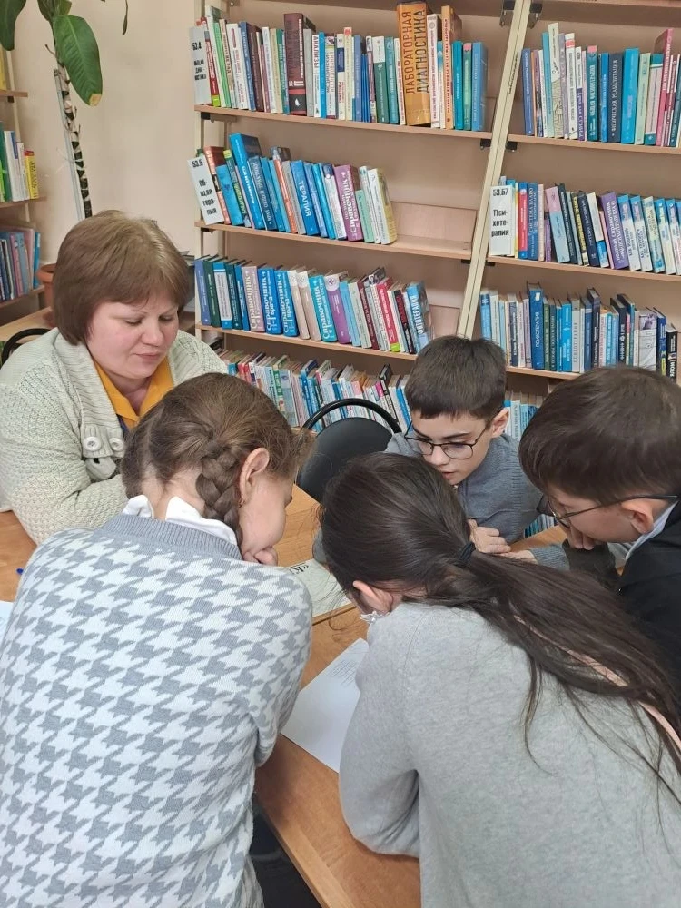 4 «В» стал победителем городского экоквеста 🏆  24 апреля ученики 4 «В» класса сразились в интеллекту