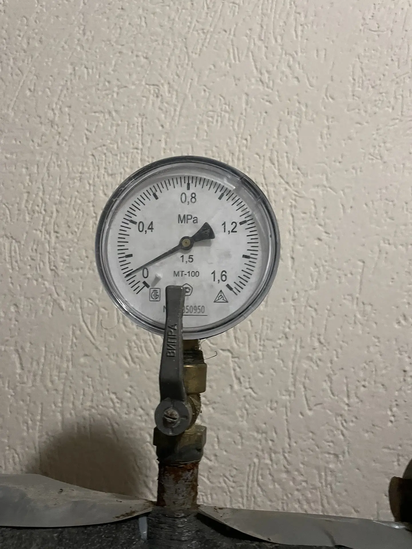 Причину отсутствие воды выясняем.