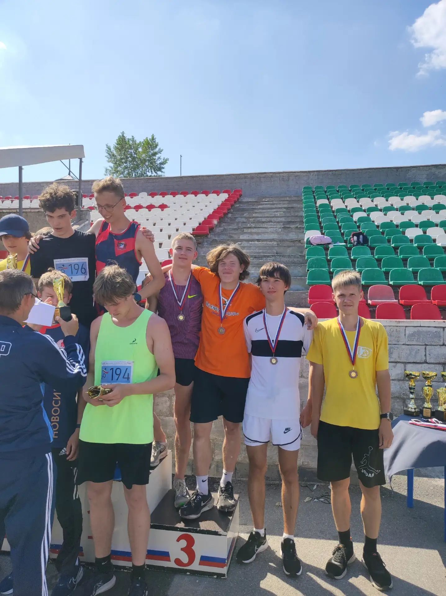 #ЗнайНаших
 🏆🥉🥉 БРОНЗОВЫЙ ДУБЛЬ  Федора Кретова.
Поздравляем ученика 8В ( инж) с двойной бронзой!