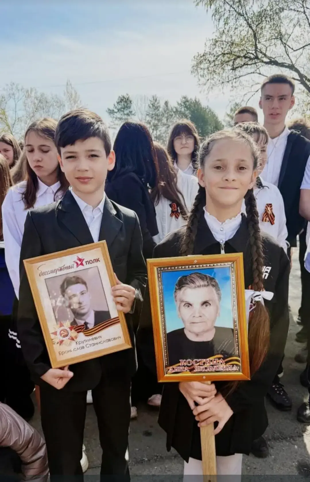 ТОРЖЕСТВЕННАЯ ЛИНЕЙКА ПАМЯТИ🎖   🇷🇺Накануне Дня Победы, в МБОУ "Лицей" прошла торжественная линейка, 