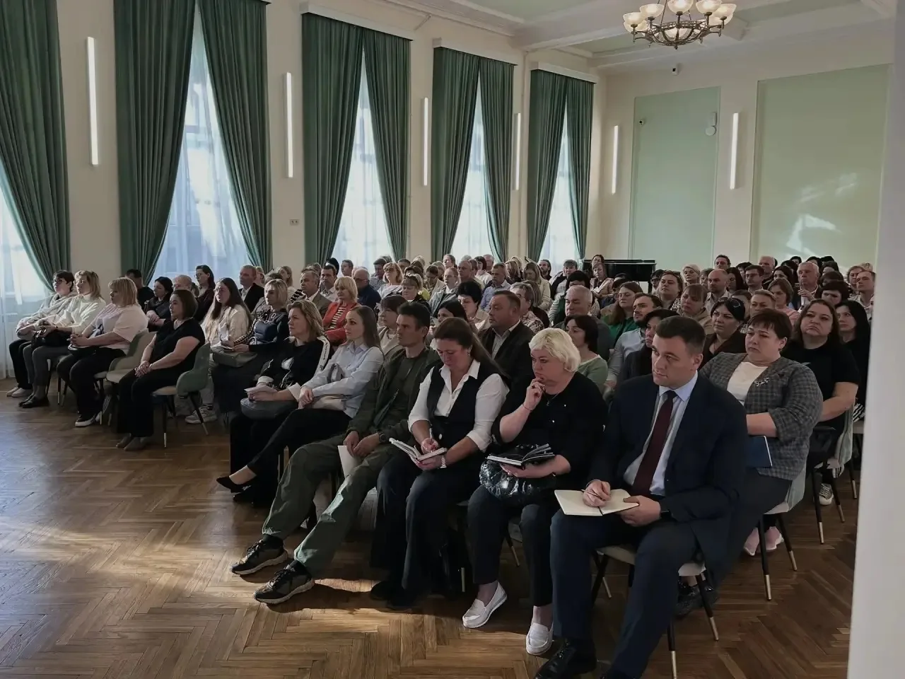 27 мая 2026 года состоялось общегородское родительское собрание по вопросам комплексной...