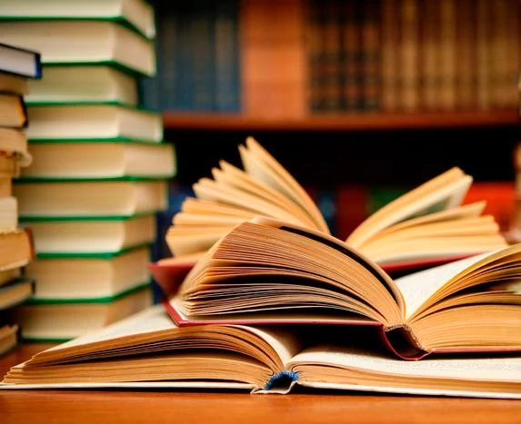 Чтение

Люблю на досуге развлечь себя интересной книгой, а также поддерживаю свой мозг в постоянном 