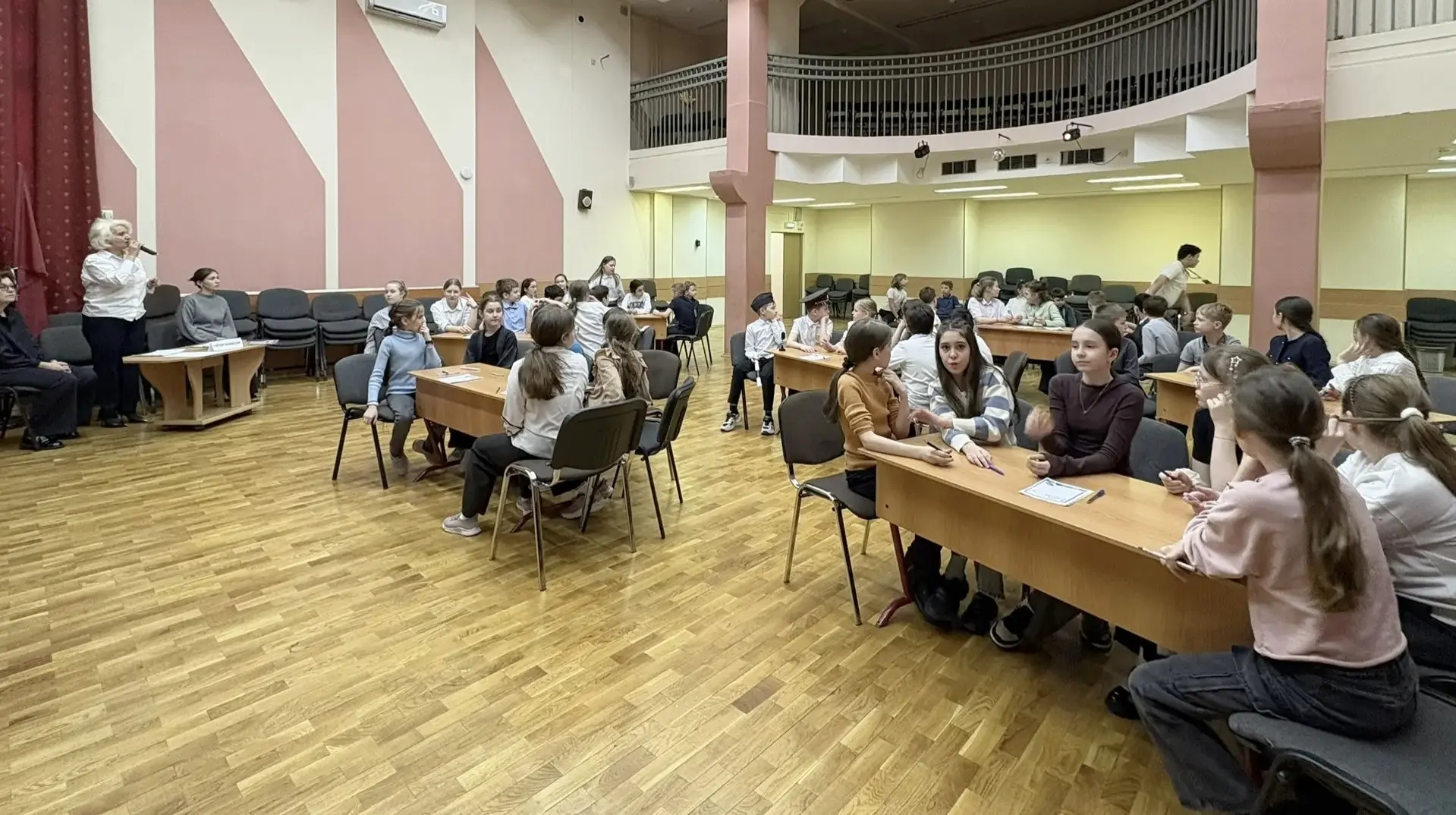 🎓 26 марта в начальной школе прошёл квиз «Мир профессий»!  Социальный педагог Анастасия Аркадьевна М