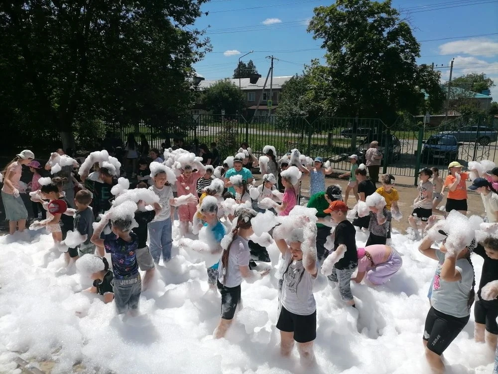 День Нептуна в лагере: море веселья и брызг!
Сегодня в нашем лагере прошёл настоящий праздник воды и