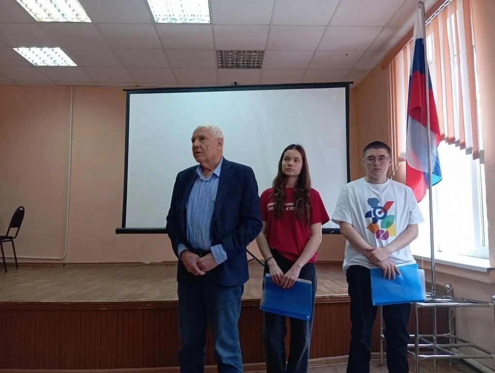 ДНИ КОЛЛЕДЖА В ШКОЛАХ  Медиацентр "Студент говорит" и амбассадоры Профессионалитета сообщают!  26 ма