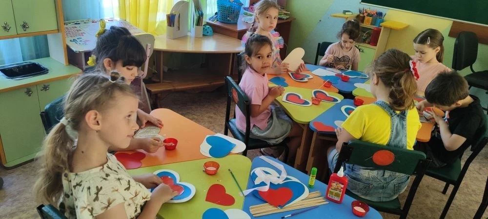 🇷🇺Орлята-Дошколята: Россия в наших сердцах 🇷🇺🤍💙❤
Ребята из группы "Почемучки" в преддверии пра
