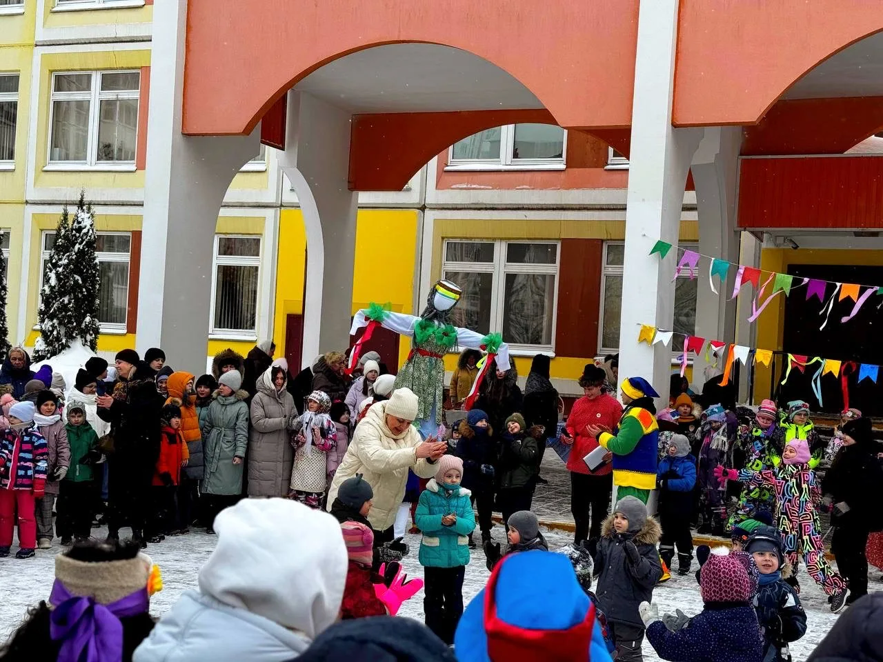 День промыслов Подмосковья и Масленица: традиции, творчество, веселье!  В нашей школе прошёл яркий п