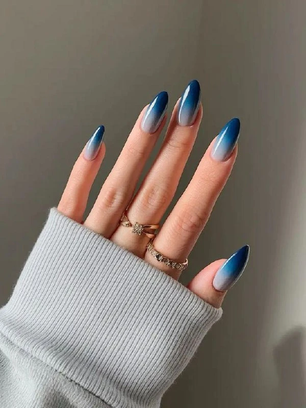 Тренды 2025

💅 Маникюр